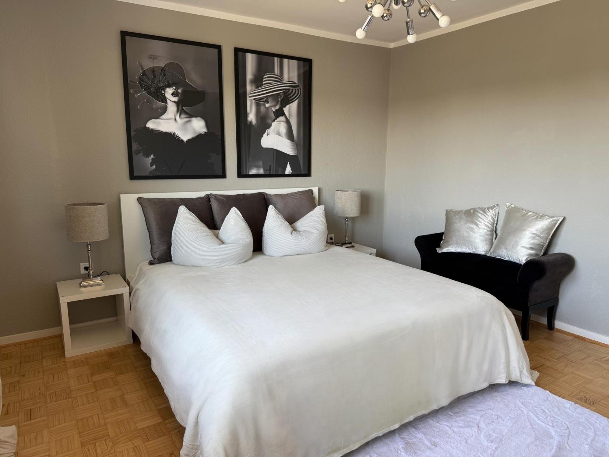 Schoene Ferienwohnung Ense ภายนอก รูปภาพ